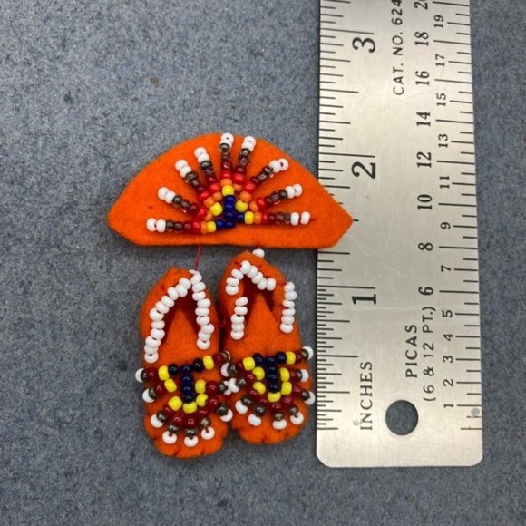 Vintage Beaded Native American Indian Souvenir Moccasins Rainbow Sun Orange - Picture 6 of 6